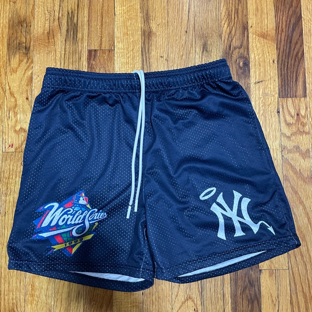 Yankees mesh shorts